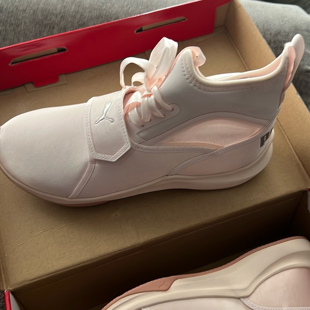Puma-Phenom-Satin- EP pearl sneakers, woman size 8 - Picture 1 of 4